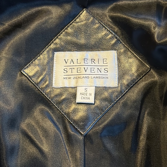 Vintage Valerie Stevens New Zealand Lambskin Belted Leather Jacket - Picture 3 of 8